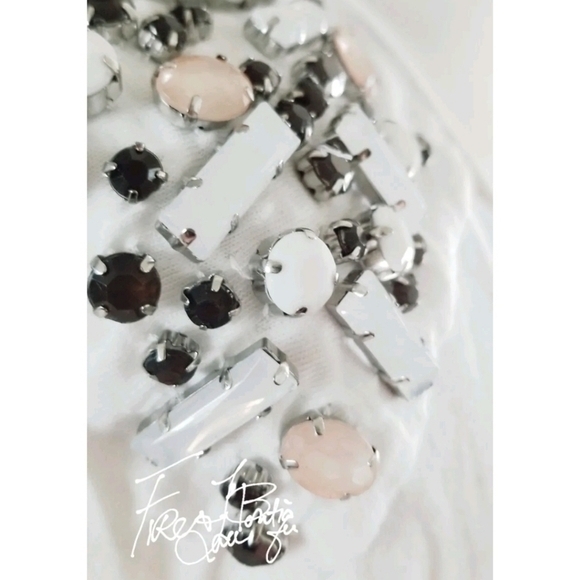 BANANA REPUBLIC JEWELED SHOULDER STRETCH KNIT TOP TANK SZ M - Picture 5 of 7